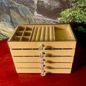 Svelte Cream 5 Drawer, Jewelry Box